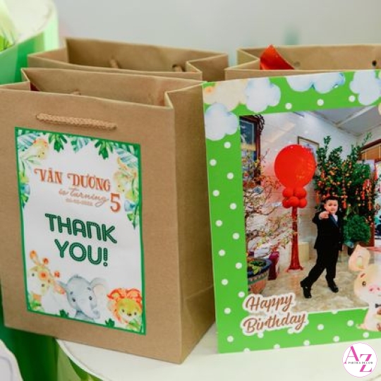 Sinh Nhật Bé Trai (Hình Khách)