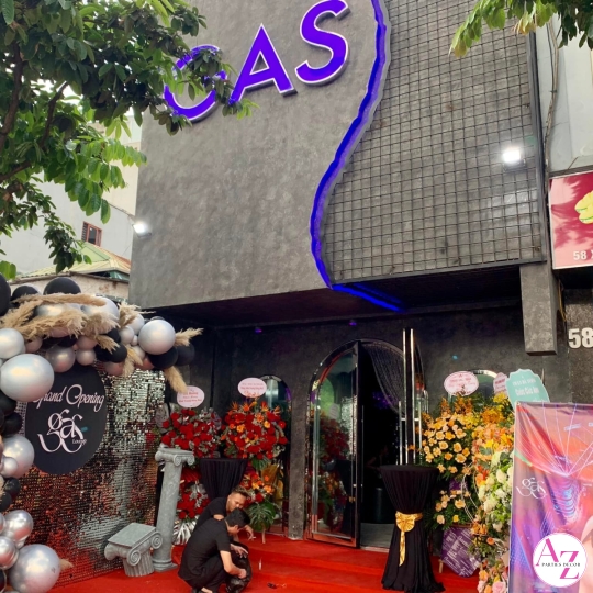 Khai trương cửa hàng (Hình khách)