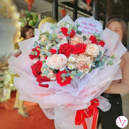 Sinh nhật người lớn (Hình Khách)