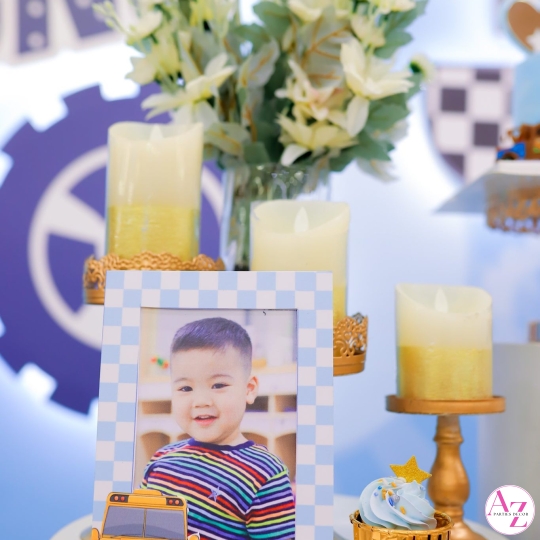 Sinh Nhật Bé Trai (Hình Khách)
