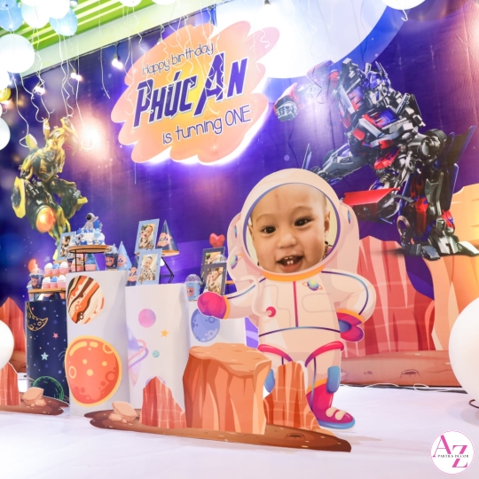 Sinh Nhật Bé Trai (Hình Khách)