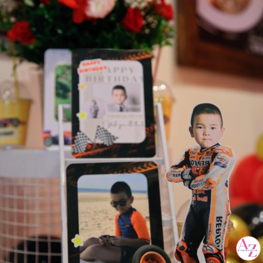 Sinh Nhật Bé Trai (Hình Khách)