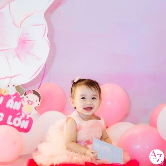 Sinh Nhật bé gái (Hình Khách)