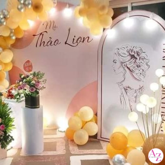 Sinh nhật người lớn (Hình Khách)