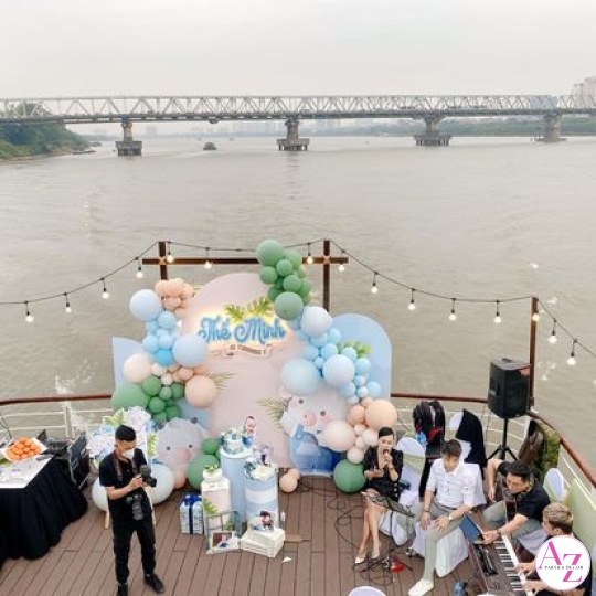 Sinh Nhật Bé Trai (Hình Khách)