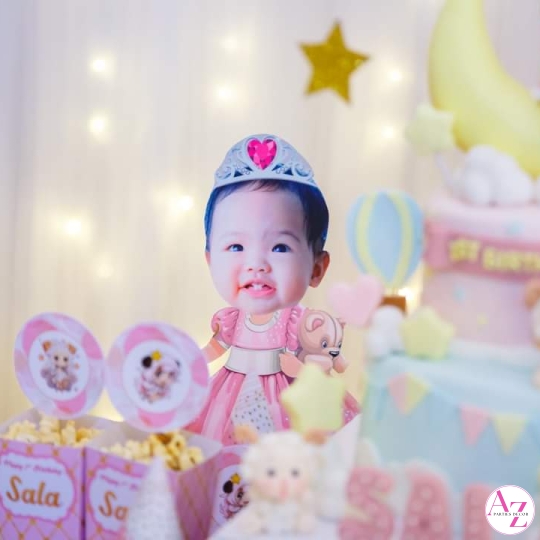 Sinh Nhật bé gái (Hình Khách)