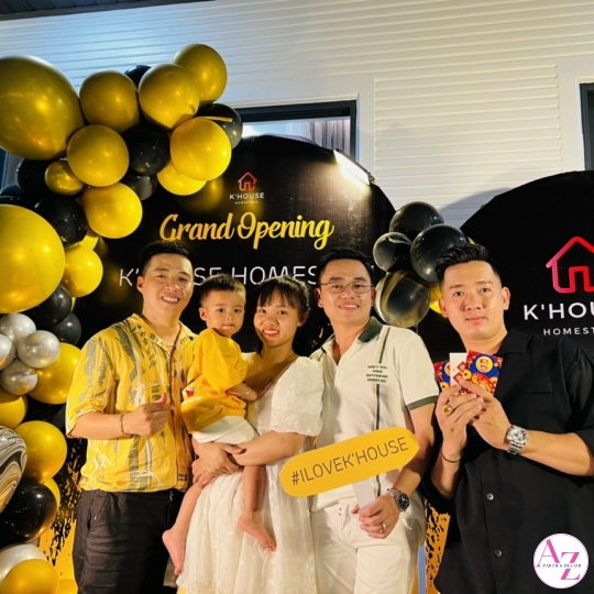 Khai trương cửa hàng (Hình khách)